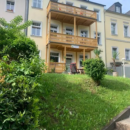 Ferienwohnung Elsterveilchen 100 M Bis Zur Soletherme Und Theater Bad Elster Exterior photo